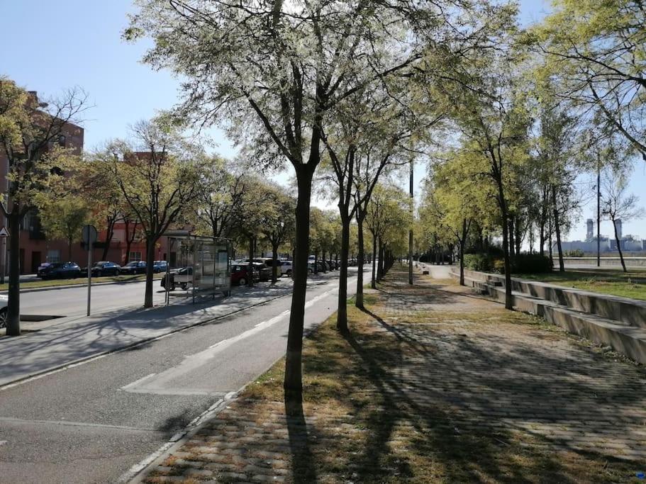 Piso Pl 2B, 20Min Plaza Cataluna Sant Adria de Besos Eksteriør bilde